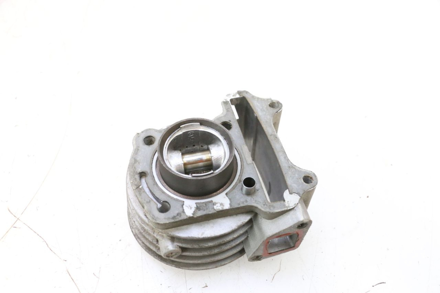photo de CYLINDER BARREL PISTON JM MOTORS EVOLIS 4T 50 (2018 - 2022) - Alternative perspective