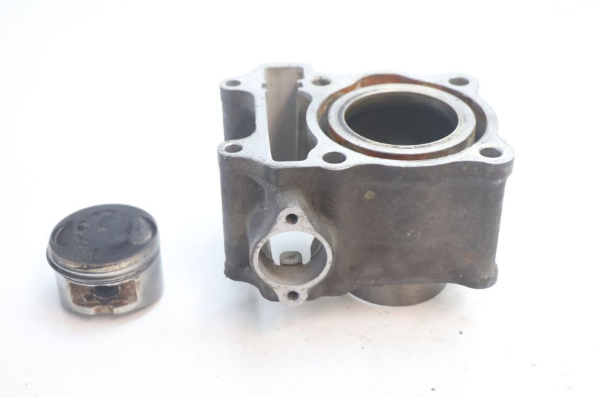photo de CYLINDER BARREL PISTON HONDA FES S-WING SWING ABS 125 (2007 - 2015) - Component detail