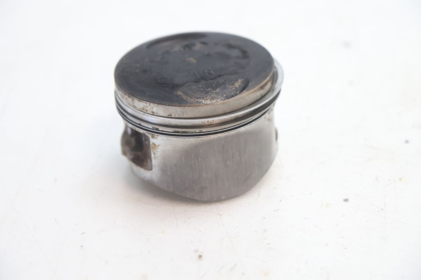 photo de CYLINDER BARREL PISTON HONDA FES S-WING SWING ABS 125 (2007 - 2015) - Detailed visual inspection