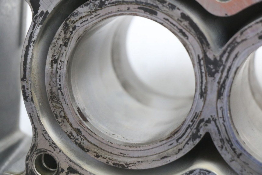 photo de CYLINDER BARREL PISTON HONDA FJS SILVER WING SILVERWING 400 (2005 - 2008) - Additional view of the item