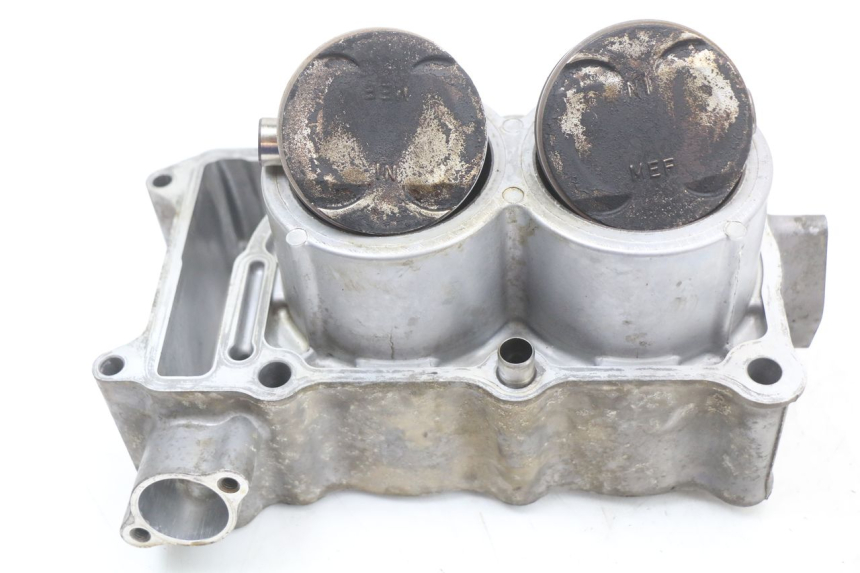 photo de CYLINDER BARREL PISTON HONDA FJS SILVER WING SILVERWING 400 (2005 - 2008) - Zoom on usage condition