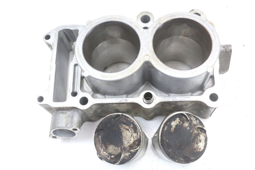 photo de CYLINDER BARREL PISTON HONDA FJS SILVER WING SILVERWING 400 (2005 - 2008) - Alternative perspective