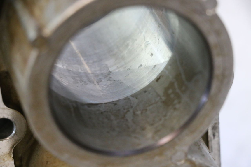 photo de CYLINDER BARREL PISTON HONDA FJS SILVER WING SILVERWING 400 (2005 - 2008) - Checked used part