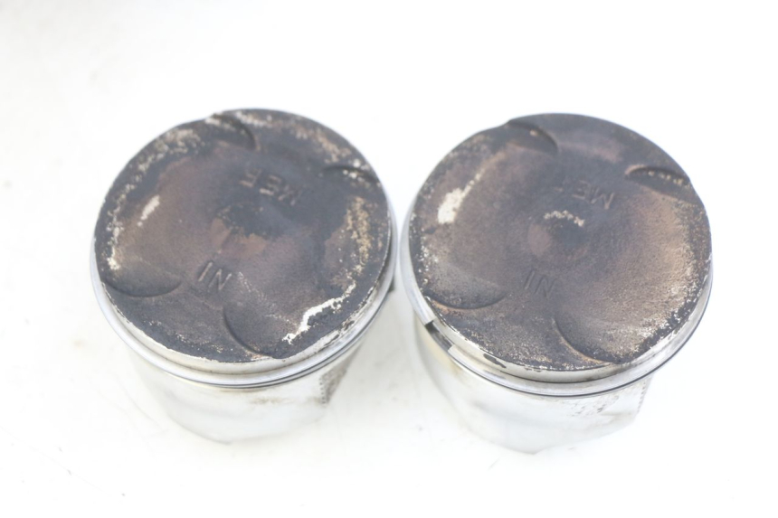 photo de CYLINDER PISTON HONDA FJS SILVERWING SILVER WING 400 (2009 - 2016) - Focus on structure