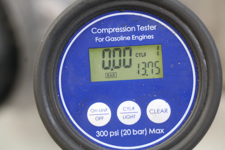 photo de CYLINDER PISTON HONDA FJS SILVERWING SILVER WING 400 (2009 - 2016) - Spare part profile view