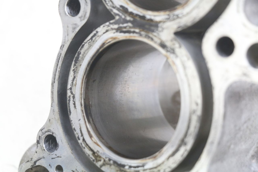 photo de CYLINDER PISTON HONDA FJS SILVERWING SILVER WING 400 (2009 - 2016) - Technical close-up