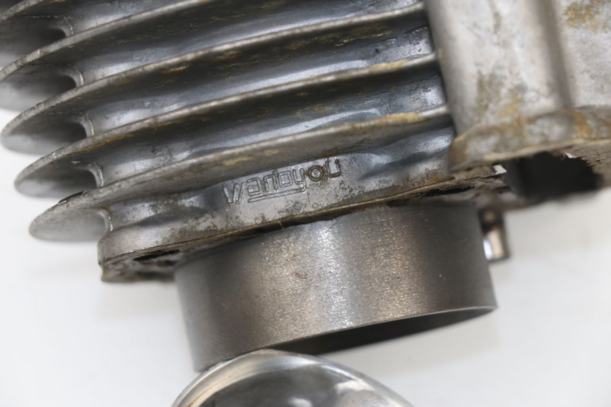 photo de CYLINDER BARREL PISTON REVATTO FUTURA GT 125 (2006 - 2008) - Fixing points details