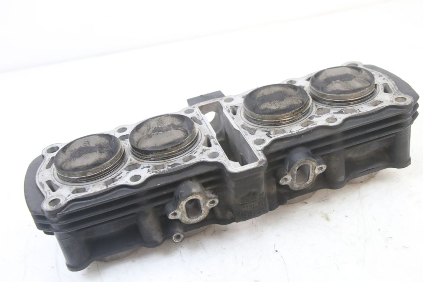 photo de CYLINDER BARREL PISTON YAMAHA FZS FAZER 600 (2001 - 2003) - Technical close-up