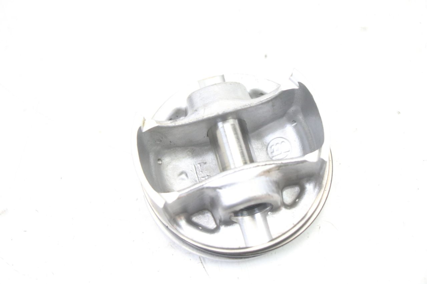 photo de CYLINDER BARREL PISTON GILERA NEXUS 300 (2008 - 2013) - Detailed visual inspection