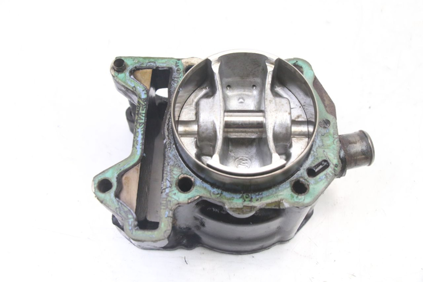 photo de CYLINDER BARREL PISTON GILERA NEXUS 300 (2008 - 2013) - Fixing points details