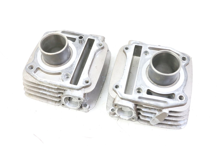 photo de CYLINDER BARREL PISTON HYOSUNG GTR 125 (2006 - 2008) - Additional view of the item