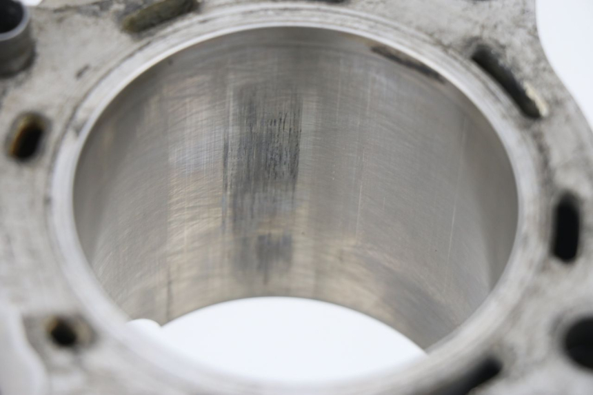 photo de CYLINDER BARREL PISTON HONDA CRF 250 (2013 - 2016) - Fixing points details