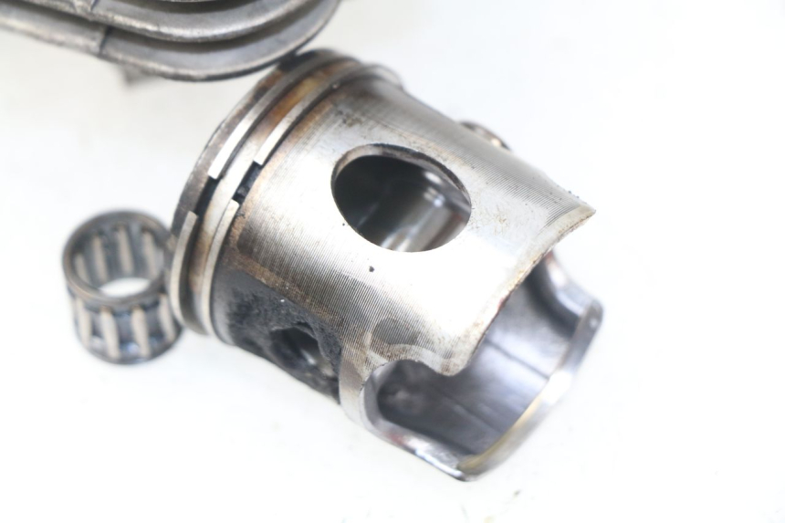photo de CYLINDER BARREL PISTON PEUGEOT KISBEE 2T 50 (2018 - 2022) - Distinctive features