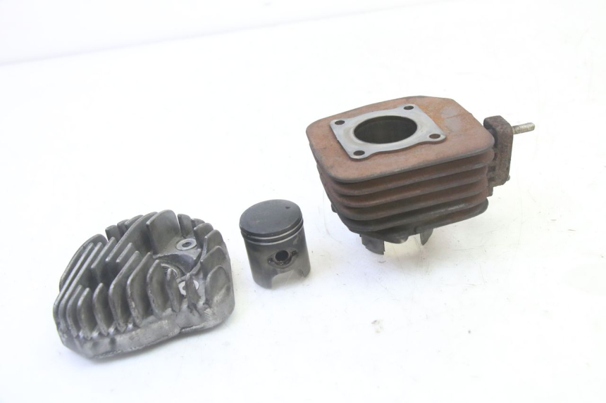 photo de CYLINDER BARREL PISTON PEUGEOT KISBEE 2T 50 (2010 - 2017) - Zoom on usage condition