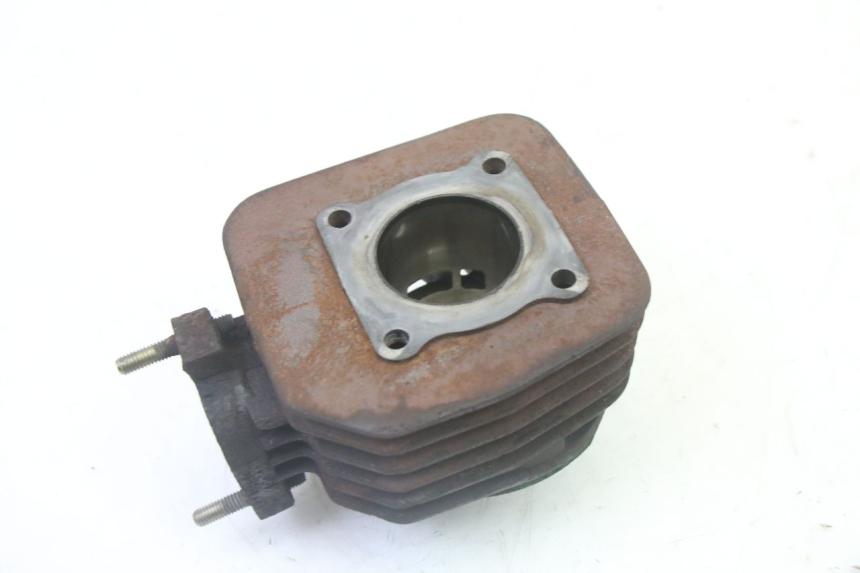 photo de CYLINDER BARREL PISTON PEUGEOT KISBEE 2T 50 (2010 - 2017) - Surface and material condition