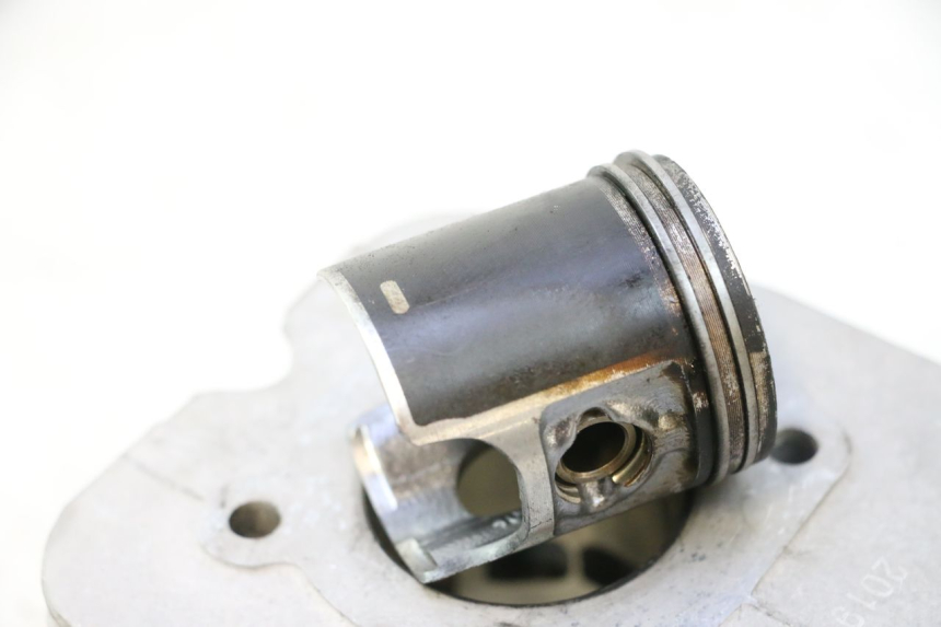 photo de CYLINDER BARREL PISTON PEUGEOT KISBEE 2T 50 (2018 - 2022) - Distinctive features