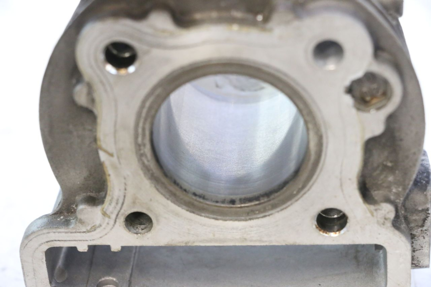 photo de CYLINDER PISTON PEUGEOT KISBEE 4T 50 (2018 - 2022) - Markings and original references