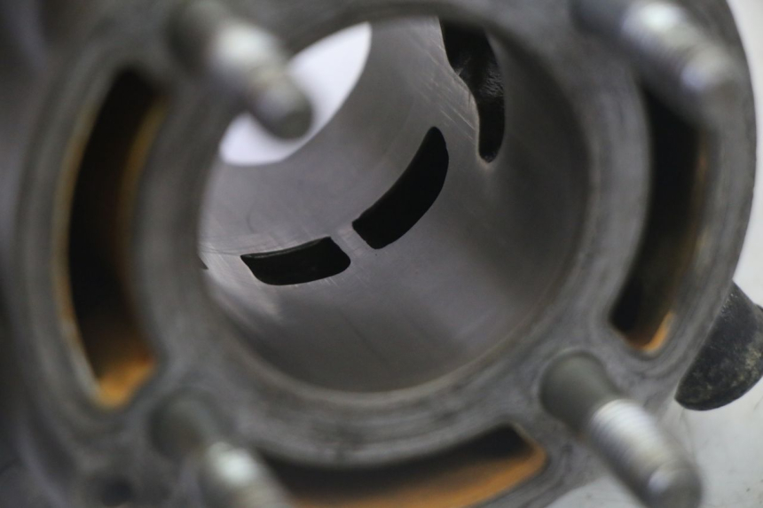 photo de CYLINDER BARREL PISTON KAWASAKI KX 65 (2000 - 2019) - Distinctive features