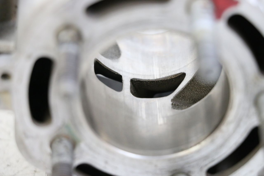 photo de CYLINDER BARREL PISTON KAWASAKI KX 85 (2014 - 2021) - Surface and material condition