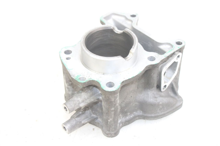 photo de CYLINDER PISTON PIAGGIO MEDLEY 125 (2016 - 2023) - Surface and material condition