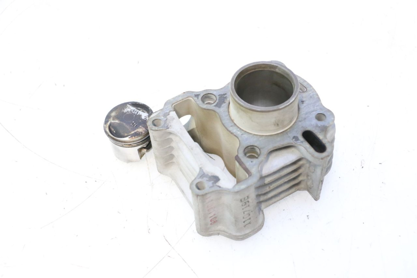 photo de CYLINDER BARREL PISTON SYM MIO 50 (2005 - 2010) - Alternative perspective
