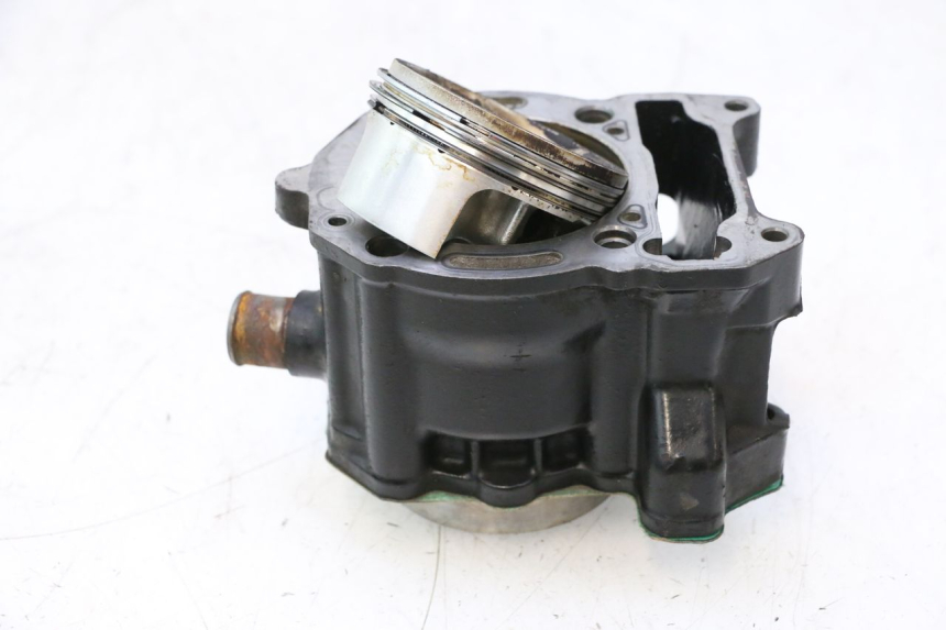 photo de CYLINDER BARREL PISTON PIAGGIO MP3 LT 300 (2010 - 2016) - Detailed visual inspection