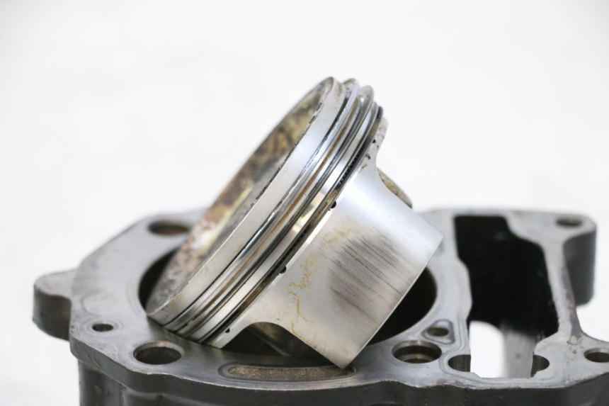 photo de CYLINDER BARREL PISTON PIAGGIO MP3 LT 300 (2010 - 2016) - Used quality zoom