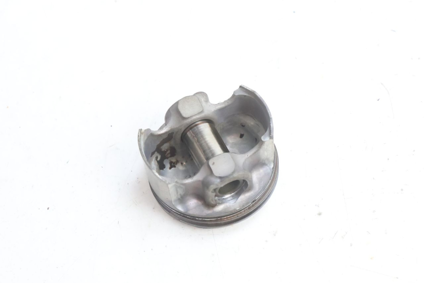 photo de CYLINDER BARREL PISTON YAMAHA N-MAX NMAX 125 (2021 - 2024) - Alternative angle