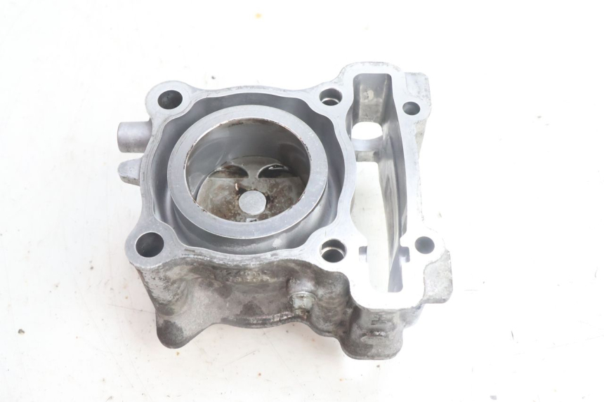 photo de CYLINDER BARREL PISTON YAMAHA N-MAX NMAX 125 (2021 - 2024) - Alternative perspective