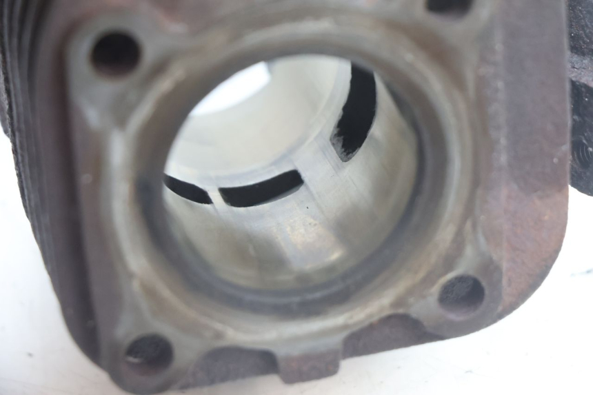 photo de CYLINDER BARREL PISTON YAMAHA NEO'S NEOS 2T 50 (1998 - 2007) - Markings and original references