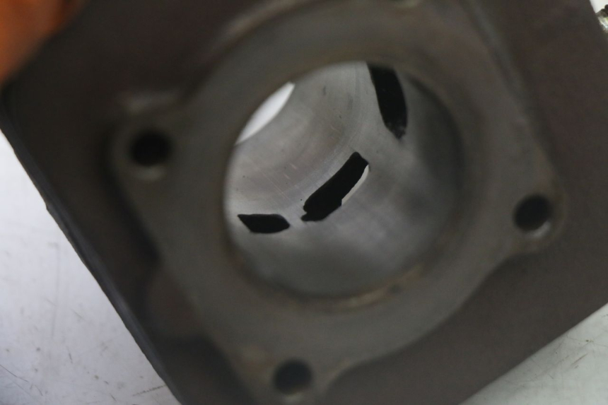 photo de CYLINDER BARREL PISTON PIAGGIO NEW TYPHOON 50 (2010 - 2017) - Surface and material condition