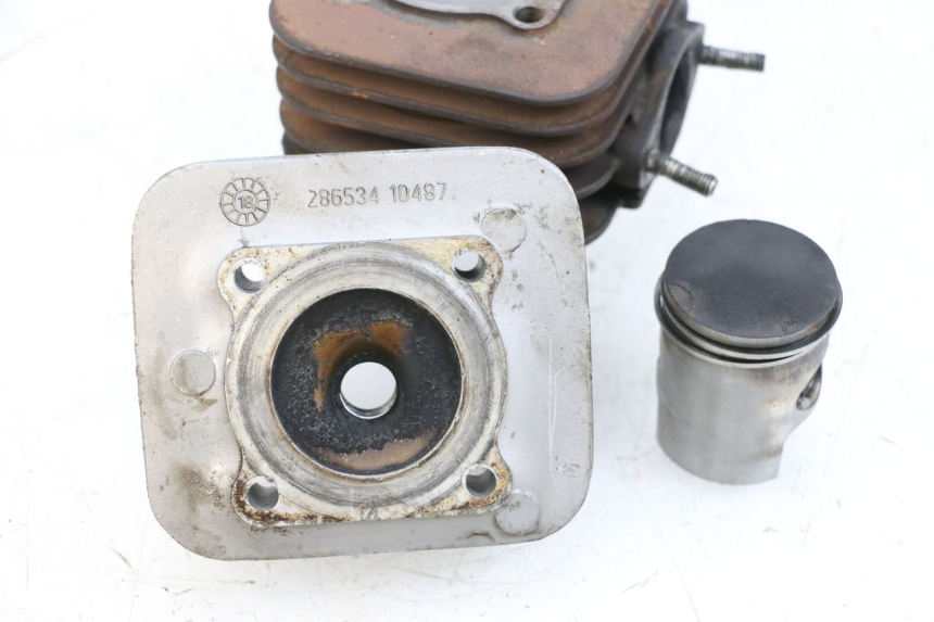 photo de CYLINDER BARREL PISTON PIAGGIO NEW TYPHOON 50 (2018 - 2021) - Spare part profile view