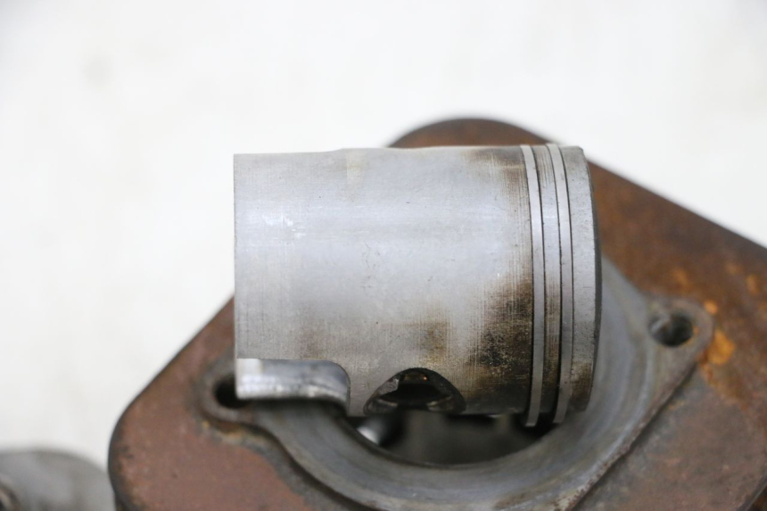 photo de CYLINDER BARREL PISTON PIAGGIO NEW TYPHOON 50 (2018 - 2021) - Main view