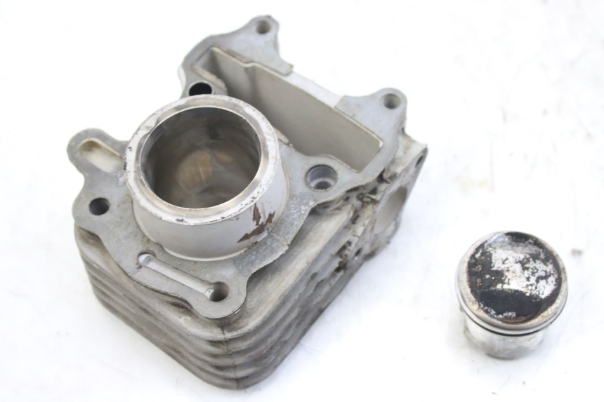 photo de CYLINDER PISTON SYM ORBIT 2 4T 50 (2008 - 2017) - Technical close-up