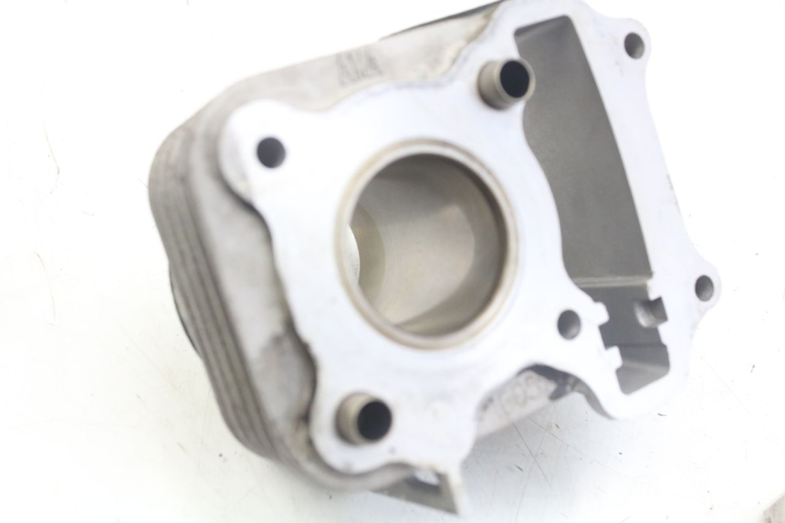 photo de CYLINDER BARREL PISTON SYM ORBIT 2 4T 50 (2018 - 2022) - Fixing points details