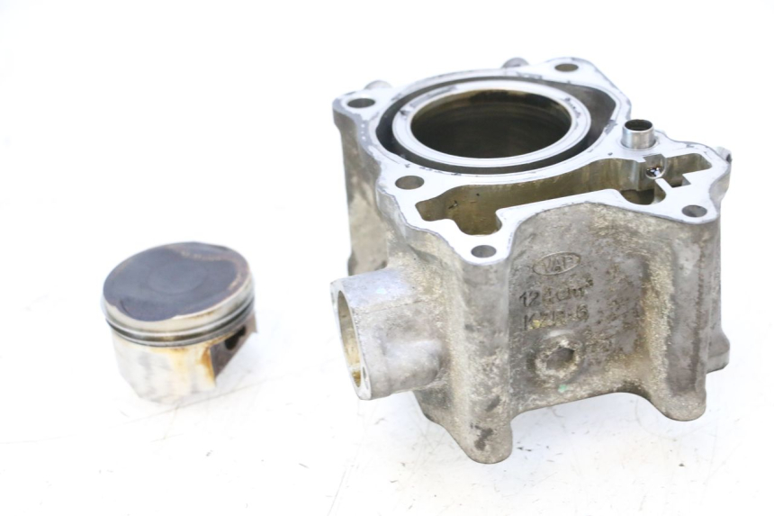 photo de CYLINDER BARREL PISTON HONDA PCX (JF57/JF64) 125 (2014 - 2018) - Detailed visual inspection