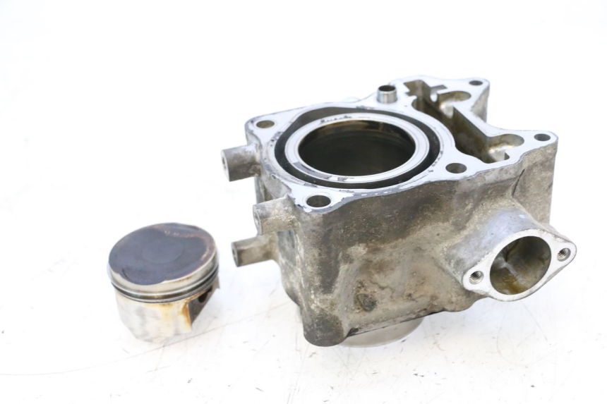 photo de CYLINDER BARREL PISTON HONDA PCX (JF57/JF64) 125 (2014 - 2018) - Focus on structure