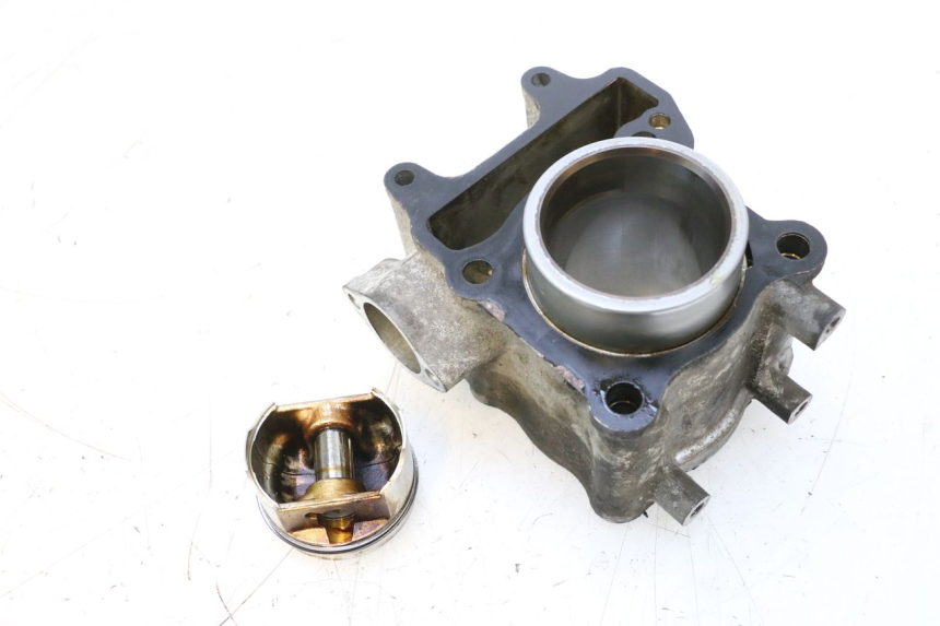 photo de CYLINDER BARREL PISTON HONDA PCX (JF57/JF64) 125 (2014 - 2018) - Fixing points details