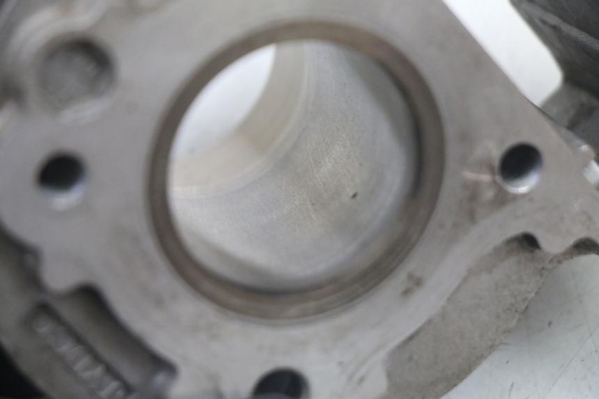 photo de CYLINDER BARREL PISTON PEUGEOT KISBEE 4T 50 (2010 - 2017) - Distinctive features