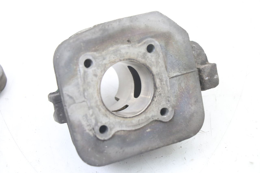 photo de CYLINDER BARREL PISTON PEUGEOT LUDIX ONE 50 (2005 - 2008) - Additional view of the item