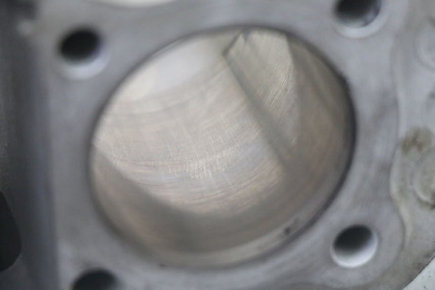 photo de CYLINDER BARREL PISTON PEUGEOT VIVACITY 125 (2010 - 2017) - Distinctive features