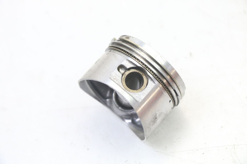 photo de CYLINDER BARREL PISTON PEUGEOT VIVACITY 125 (2010 - 2017) - Surface and material condition