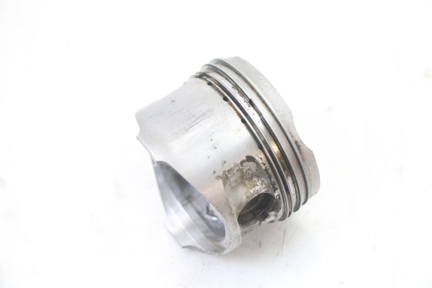 photo de CYLINDER PISTON PIAGGIO X8 125 (2004 - 2007) - Detailed visual inspection