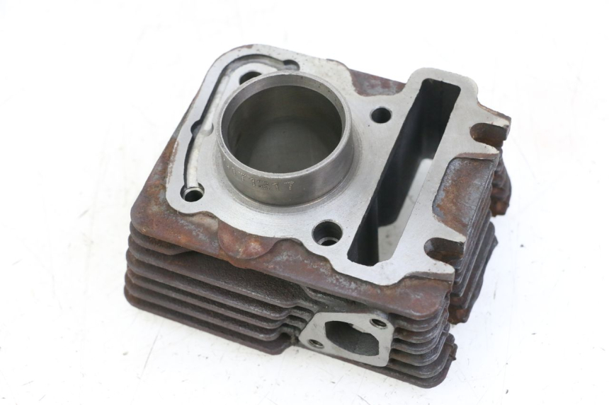 photo de CYLINDER PISTON PIAGGIO ZIP 4T 50 (2018 - 2020) - Alternative perspective