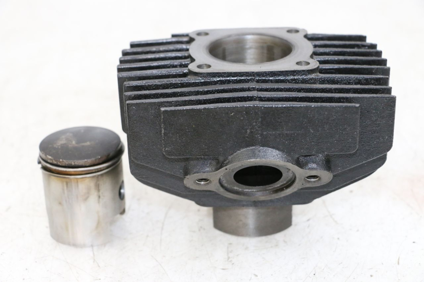 photo de CYLINDER BARREL PISTON YAMAHA PW 80 (1983 - 2014) - Additional view of the item