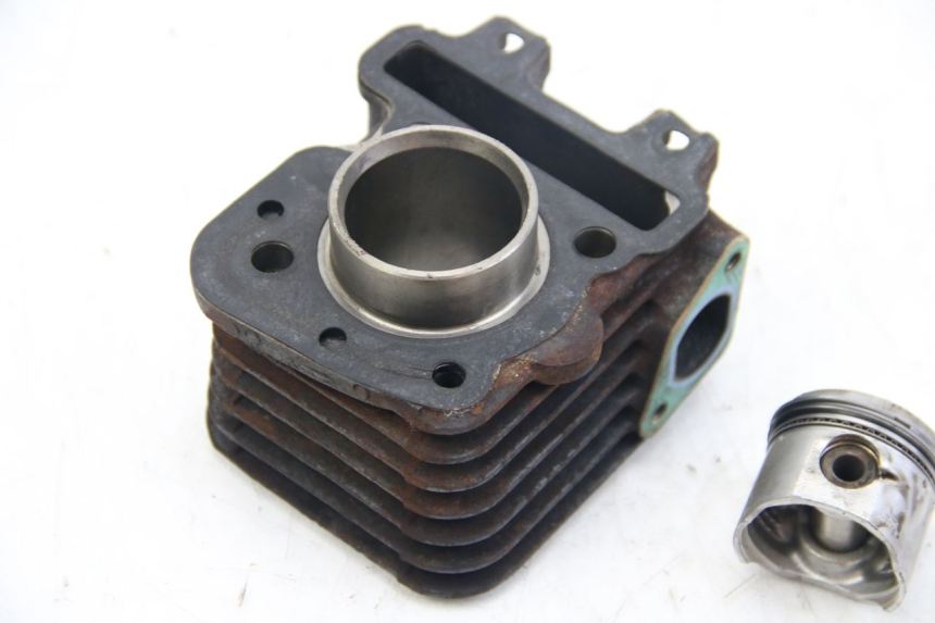 photo de CYLINDER PISTON APRILIA SCARABEO 4T 50 (2009 - 2017) - Markings and original references