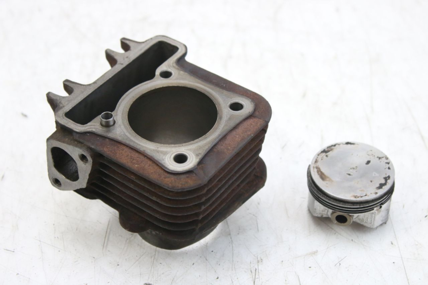 photo de CYLINDER PISTON APRILIA SCARABEO 100 (2003 - 2012) - Main view