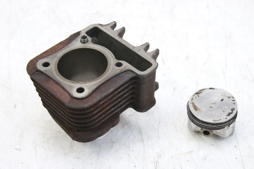 photo de CYLINDER PISTON APRILIA SCARABEO 100 (2003 - 2012) - Component detail