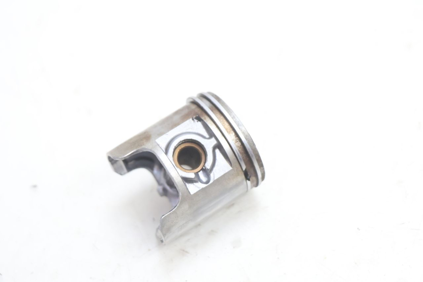 photo de CYLINDER BARREL PISTON PEUGEOT SPEEDFIGHT 2 AC 50 (2000 - 2009) - High-resolution close-up