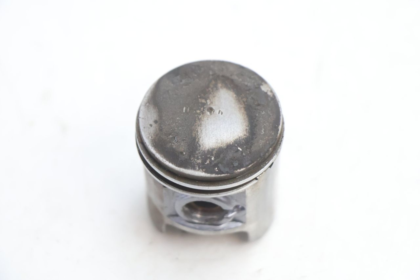 photo de CYLINDER BARREL PISTON PEUGEOT SPEEDFIGHT 2 AC 50 (2000 - 2009) - Detailed visual inspection